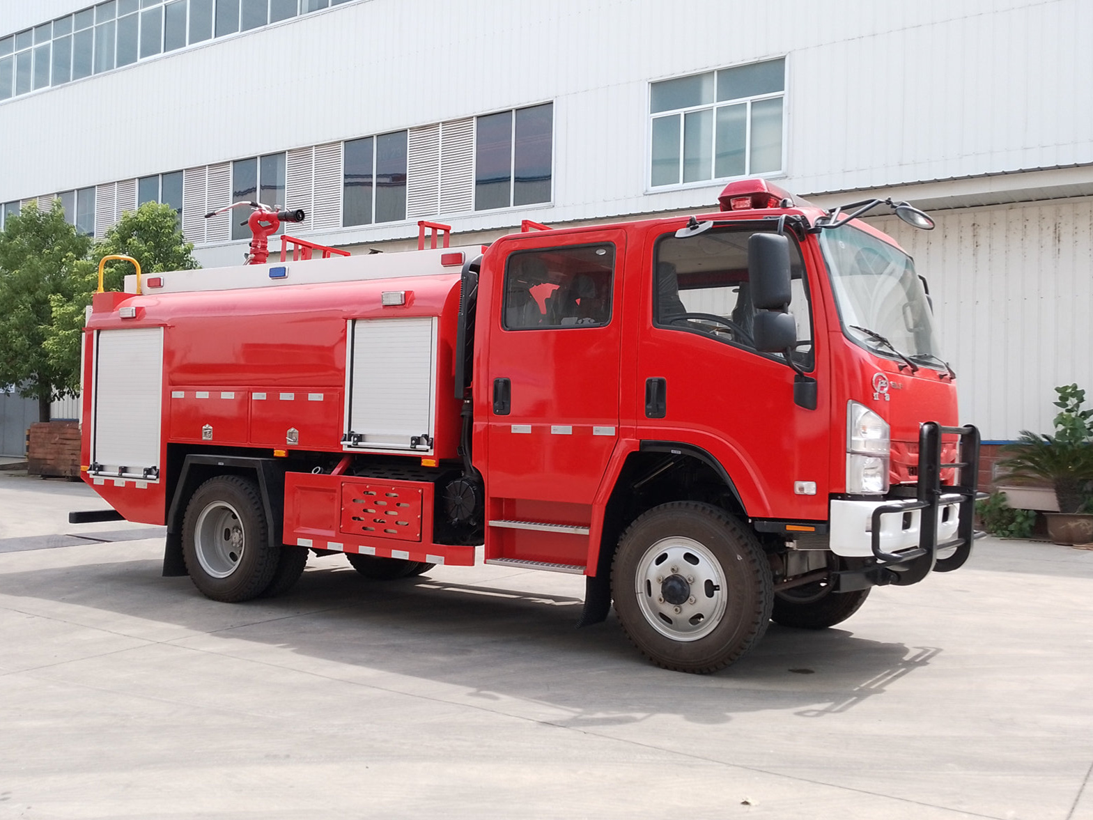 四驅3.5噸水罐消防車