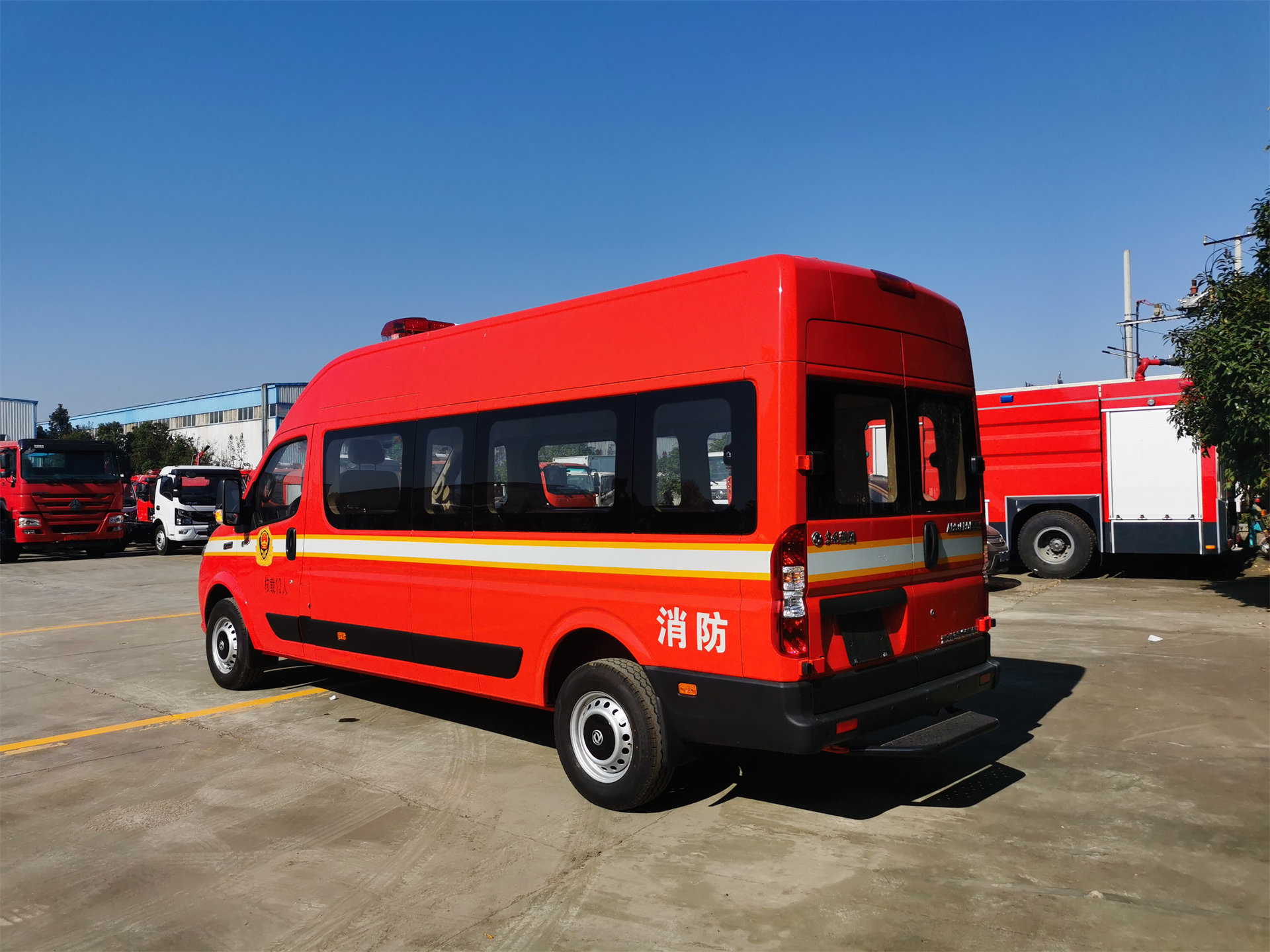 東風御風15座運兵車