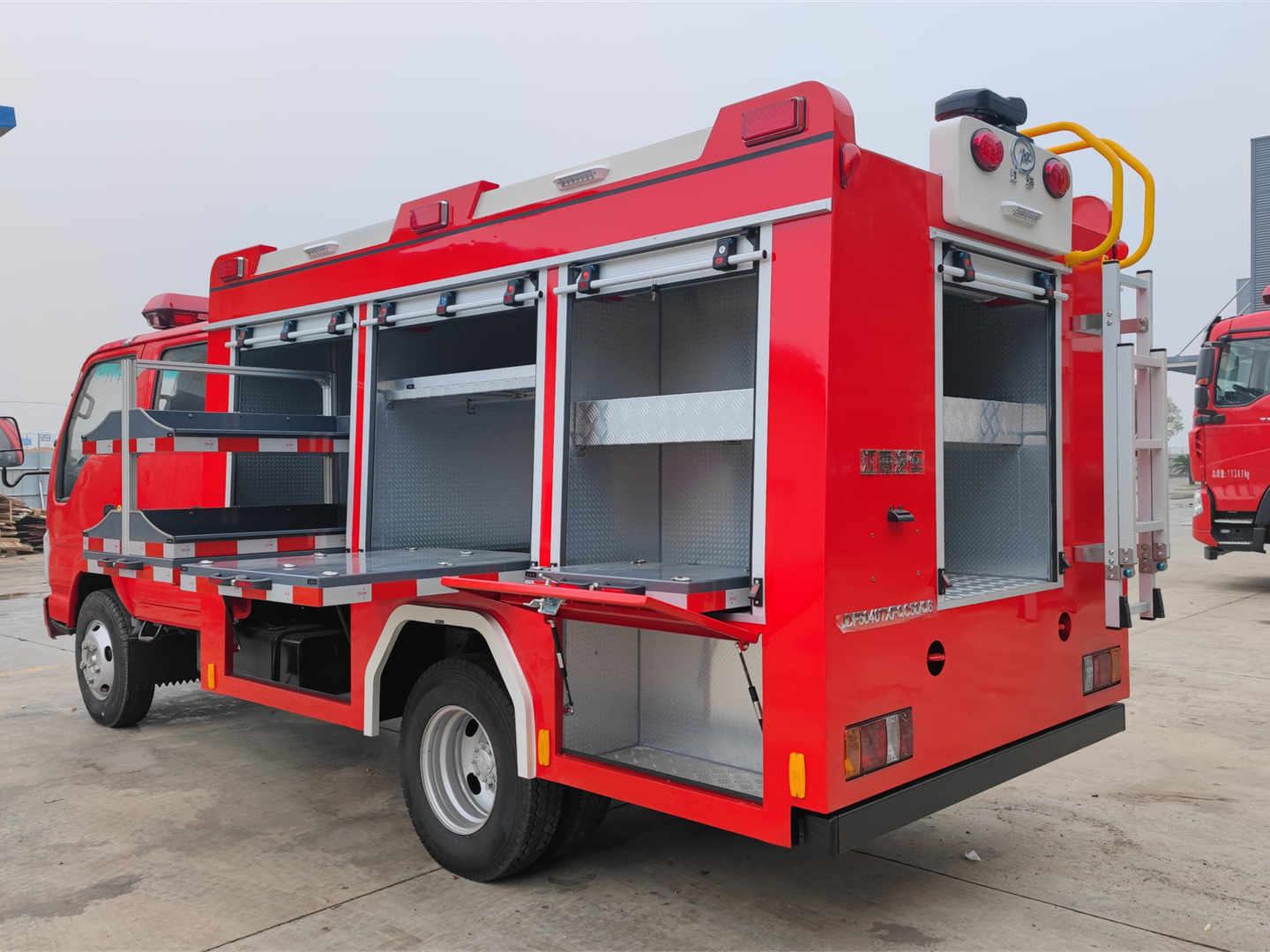 慶鈴雙排器材消防車